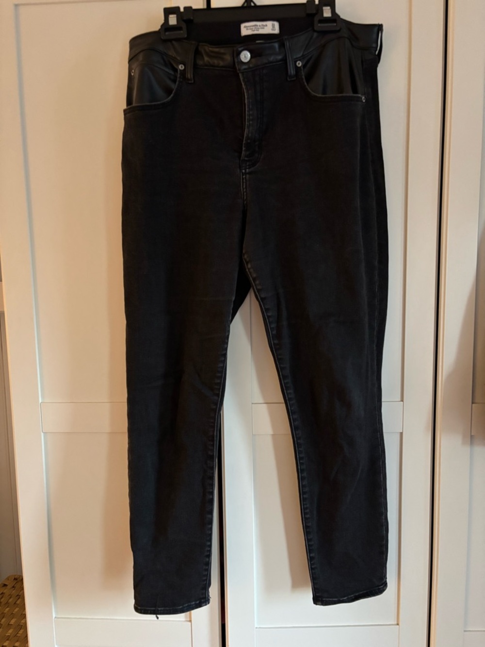 Abercrombie Black High-Rise Skinny Jeans with Faux Leather Trim 33Long